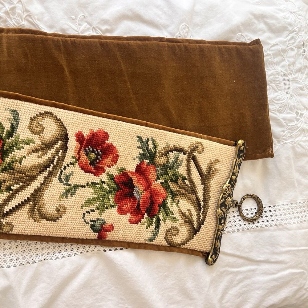 Vtg 7Os Poppies Needlepoint Bell Pull Wall Hanging Tapestry Brass Hardware - Picture 15 of 16